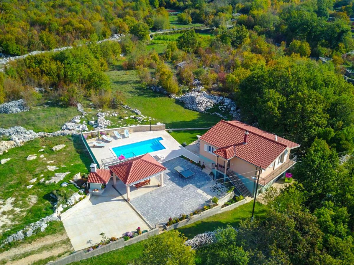 Villa Katja Omis Exterior photo